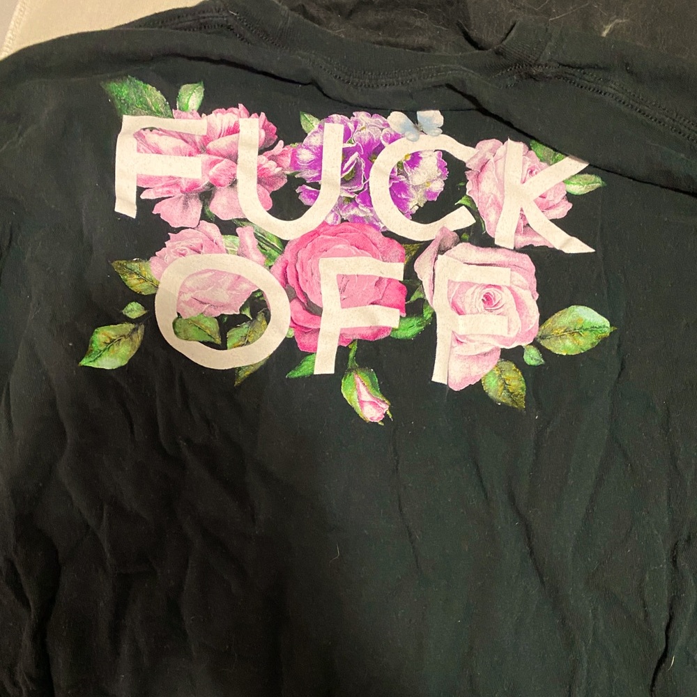 Long sleeve graphic tee